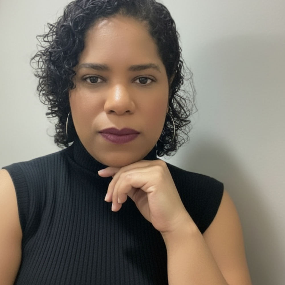 Black White Letter MD Logo Instagram Post 700 x 700 px 1000 x 1000 px 3